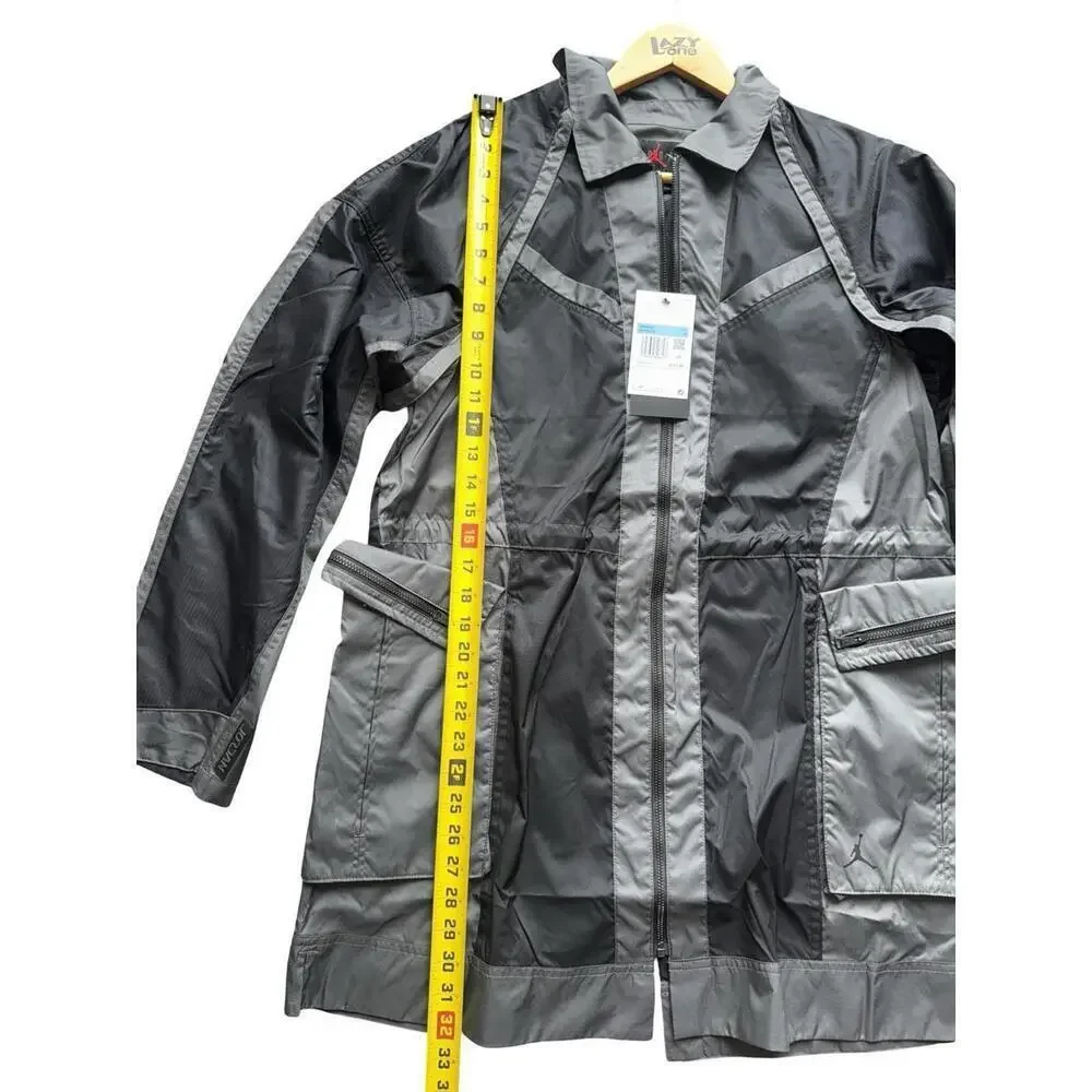 Nike Jordan Women's Color Block Next Utility Capsule Jacket (Medium, Gray/Black)
